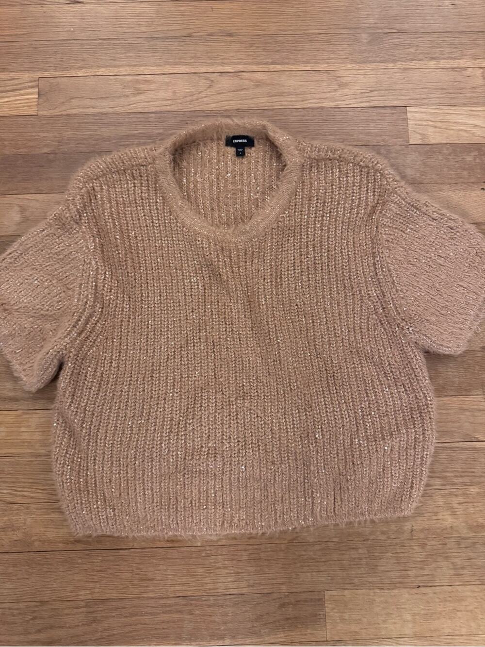 Express Women's Tan Eyelash Knit Short Sleeve Sweater - Size S
 b6